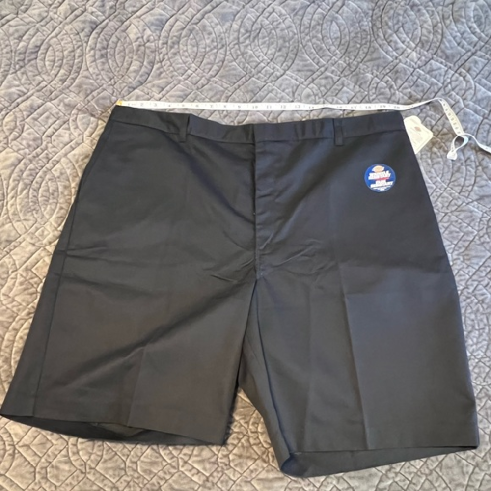 Dickies 42” Flat Front Blue Wrinkle Resistant Fade‎ Resistant Shorts